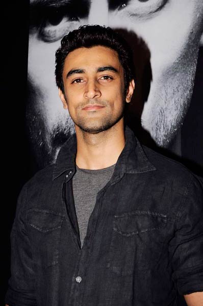 अर्जुन रामपाल के परफ्यूम लॉन्‍च पर सितारे | बोल्‍ड होती बालाएं