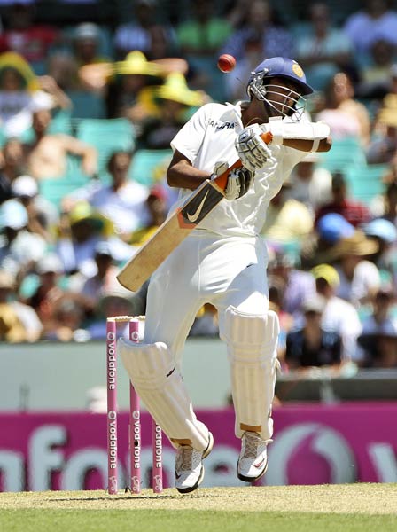 सिडनी टेस्टः भारतीय बल्लेबाजों का आत्मसमर्पण