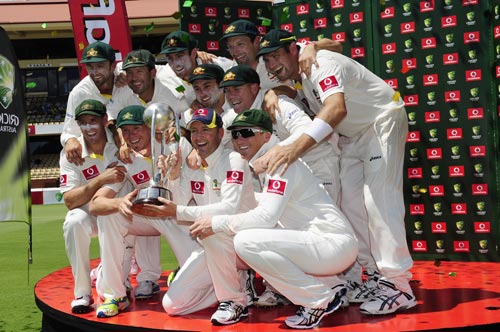 ऑस्‍ट्रेलियाई दौरे पर टीम इंडिया चारों खाने चित्त