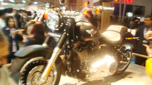 'ऑटो एक्‍सपो' में दिखा पावरफुल गाड़ि‍यों का दम