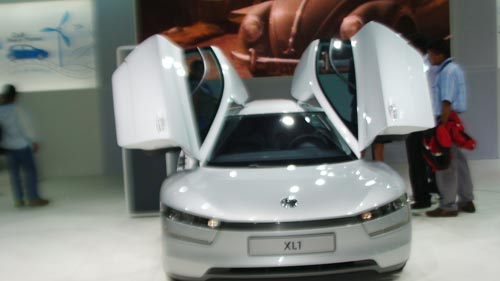 'ऑटो एक्‍सपो' में दिखा पावरफुल गाड़ि‍यों का दम