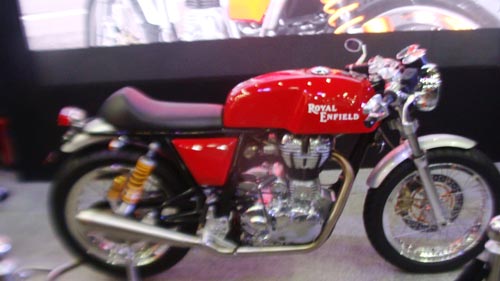 'ऑटो एक्‍सपो' में दिखा पावरफुल गाड़ि‍यों का दम