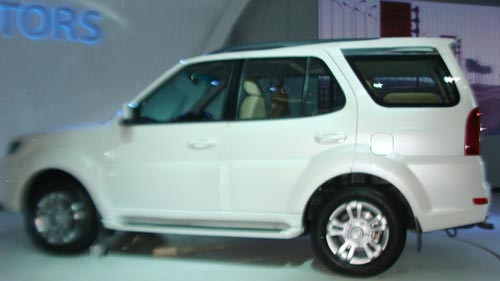 'ऑटो एक्‍सपो' में दिखा पावरफुल गाड़ि‍यों का दम