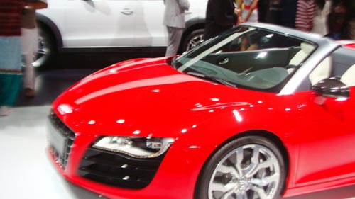 'ऑटो एक्‍सपो' में दिखा पावरफुल गाड़ि‍यों का दम