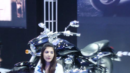 'ऑटो एक्‍सपो' में दिखा पावरफुल गाड़ि‍यों का दम