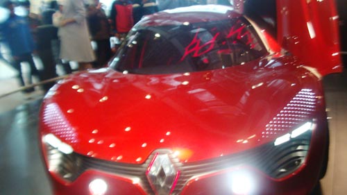 'ऑटो एक्‍सपो' में दिखा पावरफुल गाड़ि‍यों का दम