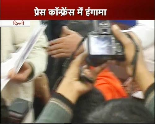 देखिए बाबा के चेहरे पर कालिख कैसे फेंकी | बाबा की जिंदगी