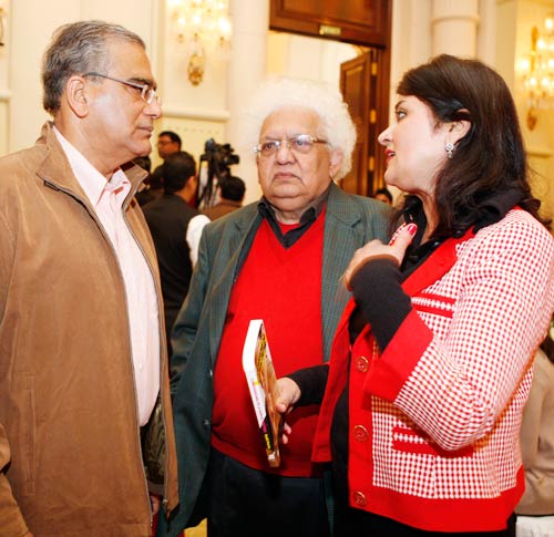 कली पुरी की किताब 'कन्फेशंस...' दिल्‍ली में लॉन्‍च । मुंबई में समारोह