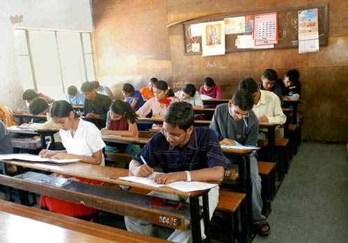 3 जनवरी 2012: तस्‍वीरों में देखें दिनभर की बड़ी खबरें | पढ़ें