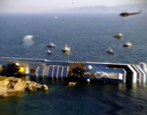 तस्‍वीरों में देखें कैसे डूबा जहाज | वीडियो: कैसे डूबे 3000 करोड़