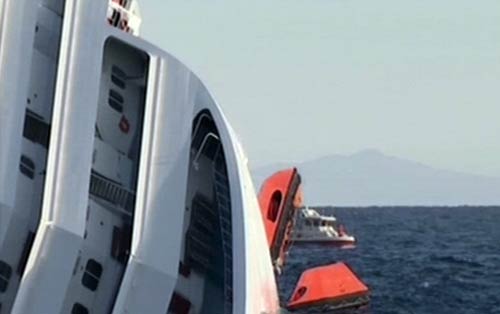 तस्‍वीरों में देखें कैसे डूबा जहाज | वीडियो: कैसे डूबे 3000 करोड़