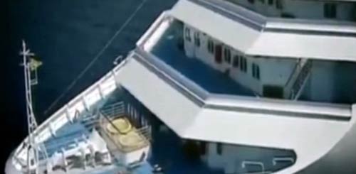 तस्‍वीरों में देखें कैसे डूबा जहाज | वीडियो: कैसे डूबे 3000 करोड़