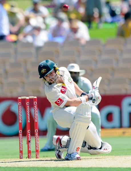 एडिलेड टेस्टः पोंटिंग-क्लार्क का 'हल्लाबोल'  | सचिन पर विशेष