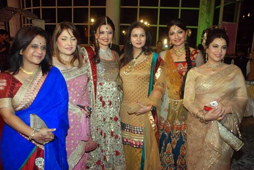 दीपशिखा-केशव की शादी में पहुंचे सितारे... | हिट जोड़ी