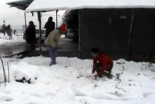 08 जनवरी 2012: तस्‍वीरों में देखें दिनभर की बड़ी खबरें | पढ़ें