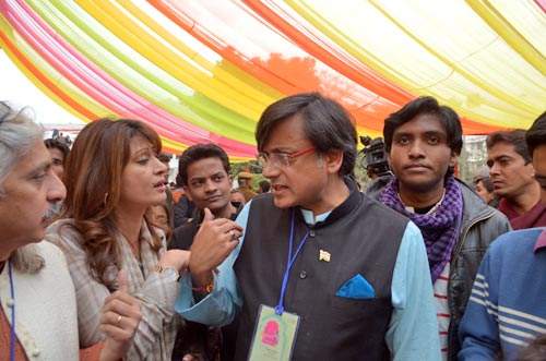 किताबों-शब्‍दों के दीवानों का मेला | कली पुरी की किताब लांच