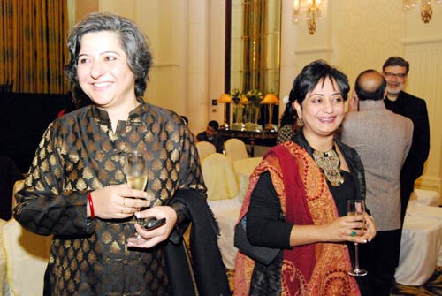 कली पुरी की किताब 'कन्फेशंस...' दिल्‍ली में लॉन्‍च । मुंबई में समारोह