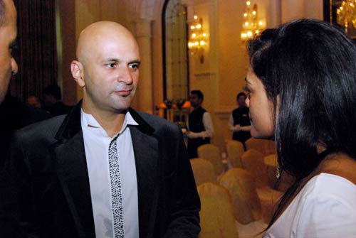 कली पुरी की किताब 'कन्फेशंस...' दिल्‍ली में लॉन्‍च । मुंबई में समारोह