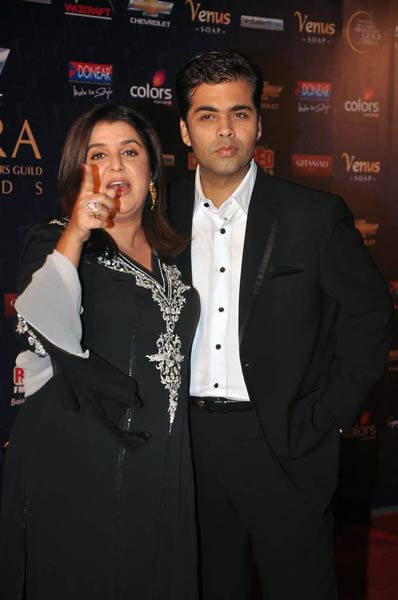 सितारों से सजा अप्सरा अवार्ड समारोह | जिस्‍म दिखाने की होड