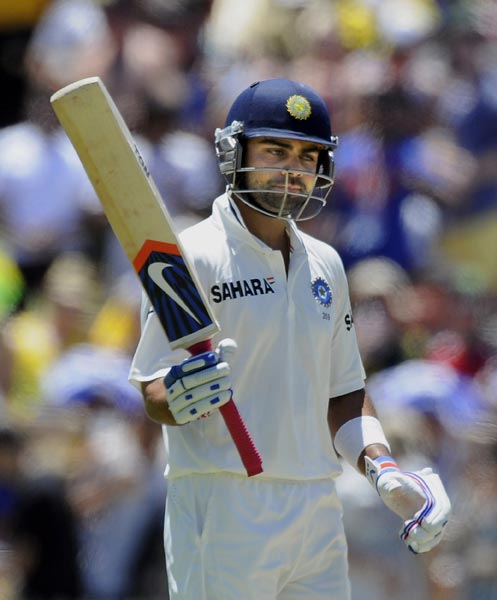 कोहली की शतकीय पारी, मजबूत स्थिति में ऑस्ट्रेलिया