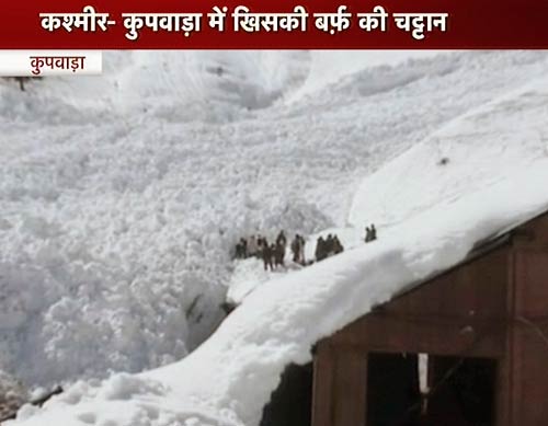 जानलेवा बनी बर्फबारी | बर्फबारी के बीच 'जय माता दी'