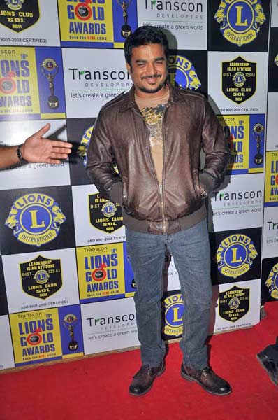 लायंस गोल्‍ड अवार्ड समारोह की धूम | सितारों का जमघट