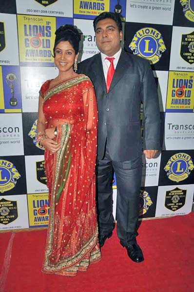 लायंस गोल्‍ड अवार्ड समारोह की धूम | सितारों का जमघट