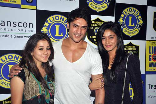 लायंस गोल्‍ड अवार्ड समारोह की धूम | सितारों का जमघट