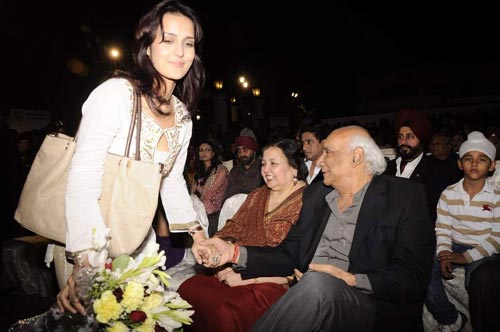 किरण बावा के लोहड़ी समारोह में सितारे | सितारों का जमघट