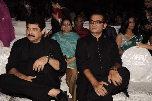 तस्‍वीरों में देखें बीते सप्‍ताह बॉलीवुड की हलचल...