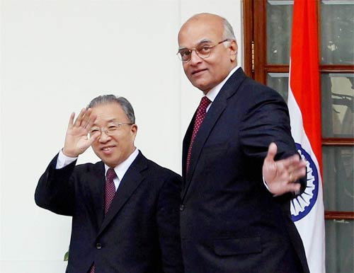 18 जनवरी 2012: तस्‍वीरों में देखें दिनभर की बड़ी खबरें | पढ़ें