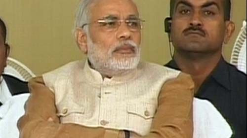 गोधरा में एक दिन के उपवास पर बैठे मोदी | वीडियो