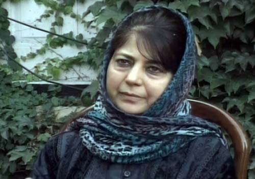 11 जनवरी 2012: तस्‍वीरों में देखें दिनभर की बड़ी खबरें | पढ़ें