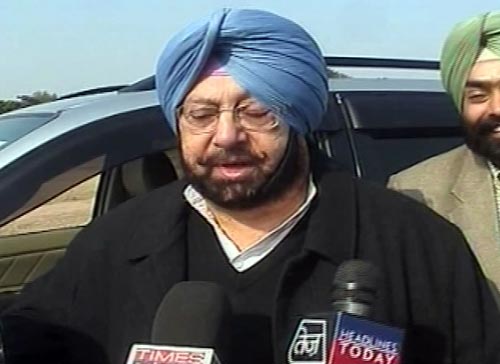 12 जनवरी 2012: तस्‍वीरों में देखें दिनभर की बड़ी खबरें | पढ़ें