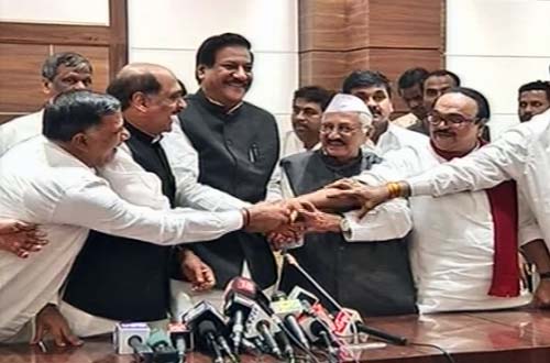 11 जनवरी 2012: तस्‍वीरों में देखें दिनभर की बड़ी खबरें | पढ़ें