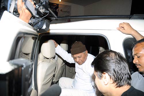 1 जनवरी 2012: तस्‍वीरों में देखें दिनभर की बड़ी खबरें | पढ़ें