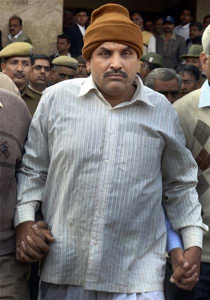 2 जनवरी 2012: तस्‍वीरों में देखें दिनभर की बड़ी खबरें | पढ़ें