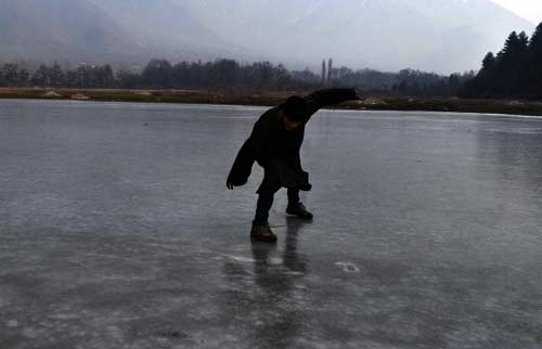 2 जनवरी 2012: तस्‍वीरों में देखें दिनभर की बड़ी खबरें | पढ़ें