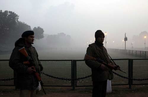 2 जनवरी 2012: तस्‍वीरों में देखें दिनभर की बड़ी खबरें | पढ़ें