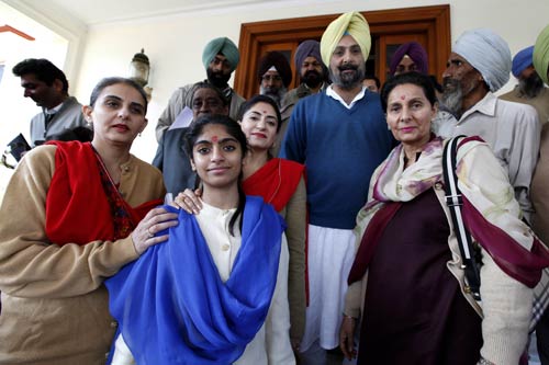 पंजाब की सत्ता के लिए छिड़ा है घमासान