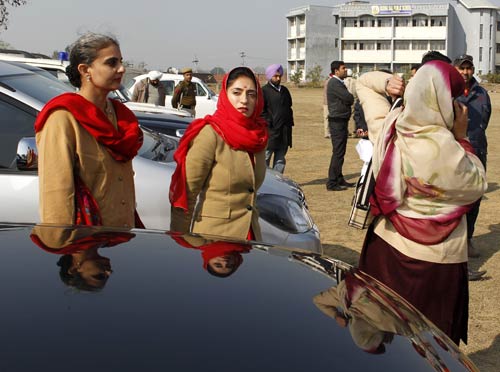 पंजाब की सत्ता के लिए छिड़ा है घमासान