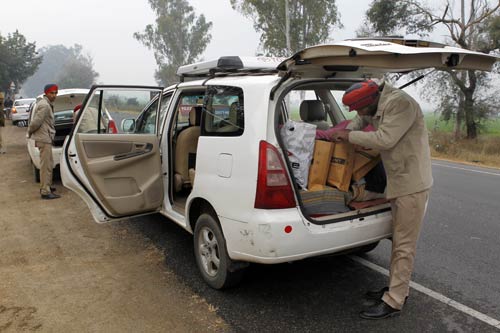 पंजाब की सत्ता के लिए छिड़ा है घमासान