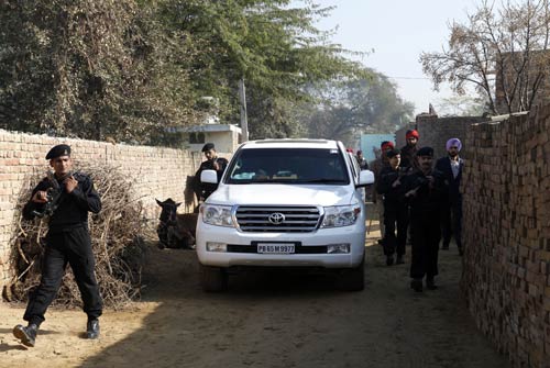 पंजाब की सत्ता के लिए छिड़ा है घमासान