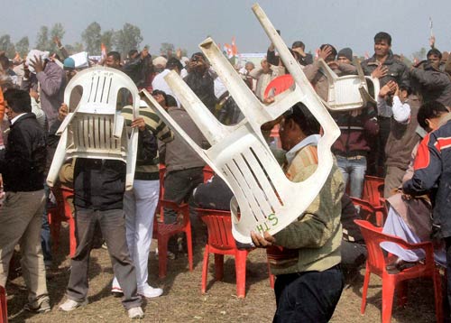 21 जनवरी 2012: तस्‍वीरों में देखें दिनभर की बड़ी खबरें | पढ़ें