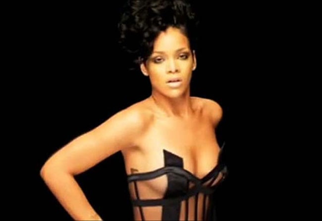 रिहाना को न्‍यूड होने से नहीं है परहेज...| सेक्‍सी शख्सियत