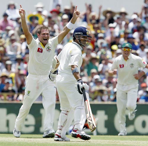 टीम इंडिया का पर्थ में भी हुआ अनर्थ