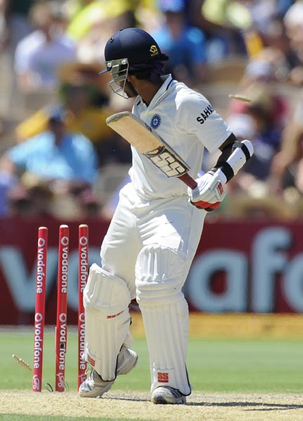 कोहली की शतकीय पारी, मजबूत स्थिति में ऑस्ट्रेलिया