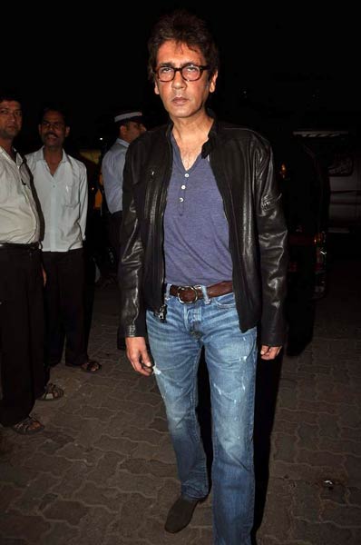 'अग्निपथ' की सक्सेस पार्टी में सितारे | शाहरुख की बदमाशियां