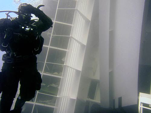 तस्‍वीरों में देखें कैसे डूबा जहाज | वीडियो: कैसे डूबे 3000 करोड़