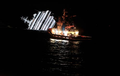 तस्‍वीरों में देखें कैसे डूबा जहाज | वीडियो: कैसे डूबे 3000 करोड़